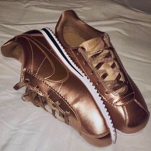 NIKE Cortez Rose Gold